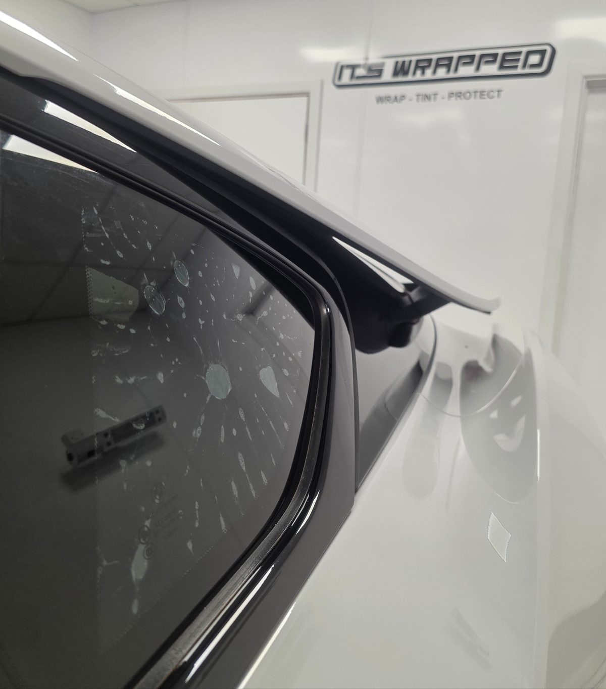 BMW i8 window tinting Cardiff IT's Wrapped